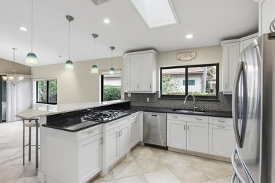 Like new! Bring your golf clubs, boat and your mother-in-law on Pipers Landing Country Club in Florida - for sale on GolfHomes.com, golf home, golf lot