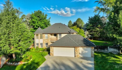 Nestled in a quiet culdesac, you will love coming home to your on Eagle Hills Golf Course in Idaho - for sale on GolfHomes.com, golf home, golf lot