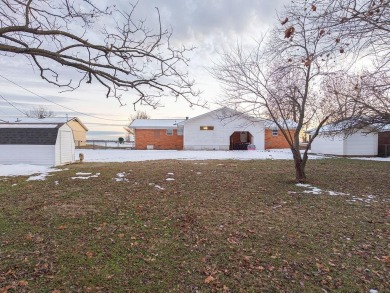 Welcome to your private retreat! This charming 3-bedroom on Ben Geren Regional Park Golf Courses in Arkansas - for sale on GolfHomes.com, golf home, golf lot