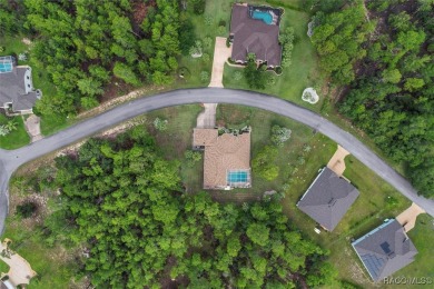 What a DEAL in Sugarmill! Its a wonder on Floribunda. You are on Sugarmill Woods Golf and Country Club in Florida - for sale on GolfHomes.com, golf home, golf lot
