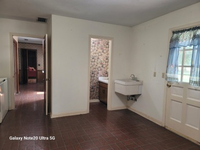 California, Miami Beach, and places in between choose on Killearn Country Club and Inn in Florida - for sale on GolfHomes.com, golf home, golf lot