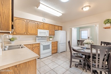 Welcome to carefree living in this beautifully maintained 1 bed on Sunland Village Golf Club in Arizona - for sale on GolfHomes.com, golf home, golf lot