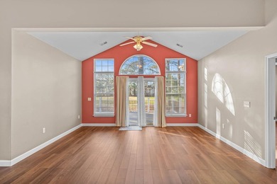 Well maintained single level 3 bedroom, 2.5 bathroom home on Arrowhead Country Club in South Carolina - for sale on GolfHomes.com, golf home, golf lot