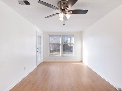 Discover cozy, low-maintenance living in this charming end-unit on Heritage Golf Links in Georgia - for sale on GolfHomes.com, golf home, golf lot