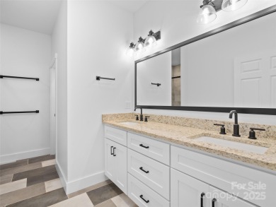 Welcome Home to Style, Comfort, and Location! This stunning on Waynesville Country Club Inn in North Carolina - for sale on GolfHomes.com, golf home, golf lot