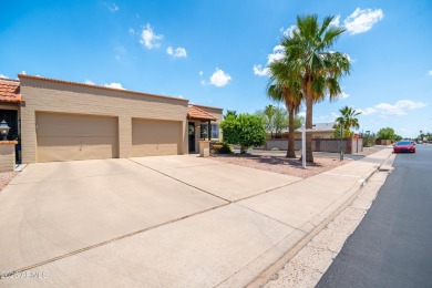 Welcome to carefree living in this beautifully maintained 1 bed on Sunland Village Golf Club in Arizona - for sale on GolfHomes.com, golf home, golf lot