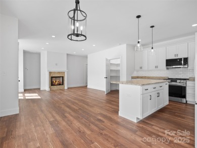 Welcome Home to Style, Comfort, and Location! This stunning on Waynesville Country Club Inn in North Carolina - for sale on GolfHomes.com, golf home, golf lot