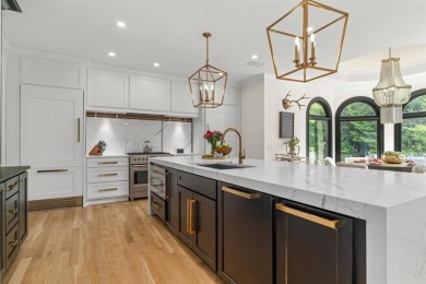 IF YOU EVER WANTED TO LIVE AND ENJOY THE LIFESTYLE AT THE on Marietta Country Club in Georgia - for sale on GolfHomes.com, golf home, golf lot