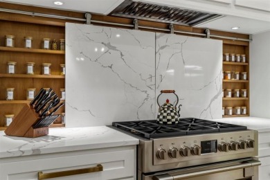 IF YOU EVER WANTED TO LIVE AND ENJOY THE LIFESTYLE AT THE on Marietta Country Club in Georgia - for sale on GolfHomes.com, golf home, golf lot
