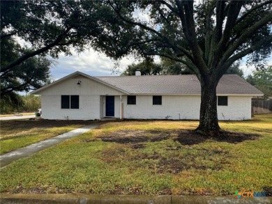 Charming 3-Bedroom Brick Home with Golf Course View!!!

 on Cameron Country Club in Texas - for sale on GolfHomes.com, golf home, golf lot