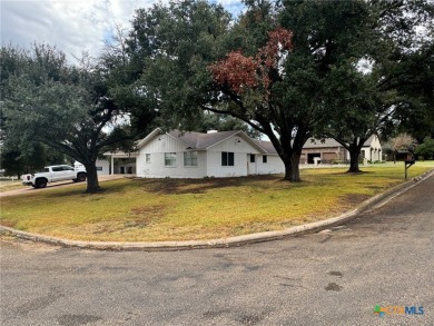 Charming 3-Bedroom Brick Home with Golf Course View!!!

 on Cameron Country Club in Texas - for sale on GolfHomes.com, golf home, golf lot