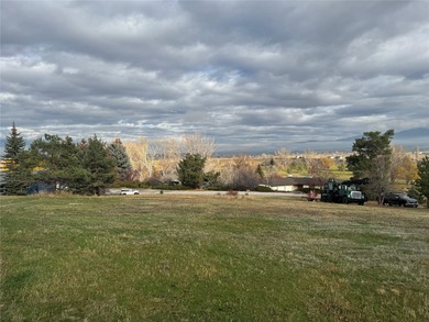 Discover the perfect blend of recreation, scenery, and on Hamilton Golf Club in Montana - for sale on GolfHomes.com, golf home, golf lot