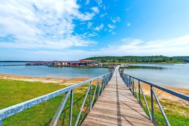 Located in beautiful Rock Creek Resort on Lake Texoma in the on Rock Creek Golf Club in Texas - for sale on GolfHomes.com, golf home, golf lot