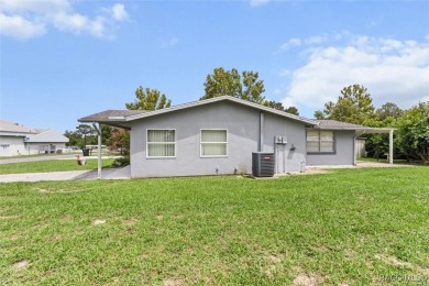 Welcome to this 2 bedroom, 1 bathroom home in centrally located on Brentwood Farms Golf Club in Florida - for sale on GolfHomes.com, golf home, golf lot