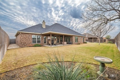 Beautiful Bentwood Home with all of the bells and whistles! on Bentwood Country Club in Texas - for sale on GolfHomes.com, golf home, golf lot