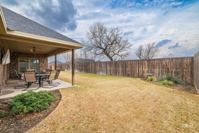 Beautiful Bentwood Home with all of the bells and whistles! on Bentwood Country Club in Texas - for sale on GolfHomes.com, golf home, golf lot