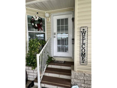 Welcome to this beautifully remodeled 3-bedroom, 2-bathroom home on Four Lakes Golf Club in Florida - for sale on GolfHomes.com, golf home, golf lot