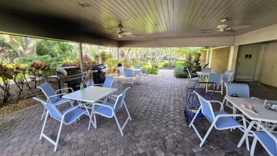 Enjoy serene lake views from this bright and spacious 3-bedroom on Palm-Aire Country Club and Resort - Palms in Florida - for sale on GolfHomes.com, golf home, golf lot