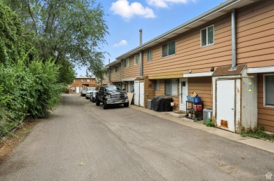 Discover this updated 3-bedroom, 2-bath townhouse in the Nayon on Valley View Golf Course in Utah - for sale on GolfHomes.com, golf home, golf lot