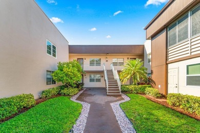 This recently renovated 2 bedroom, 2 bathroom first floor condo on Kings Point Golf -Flanders Way in Florida - for sale on GolfHomes.com, golf home, golf lot