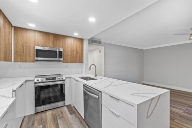 This recently renovated 2 bedroom, 2 bathroom first floor condo on Kings Point Golf -Flanders Way in Florida - for sale on GolfHomes.com, golf home, golf lot