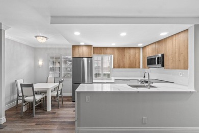 This recently renovated 2 bedroom, 2 bathroom first floor condo on Kings Point Golf -Flanders Way in Florida - for sale on GolfHomes.com, golf home, golf lot