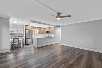 This recently renovated 2 bedroom, 2 bathroom first floor condo on Kings Point Golf -Flanders Way in Florida - for sale on GolfHomes.com, golf home, golf lot