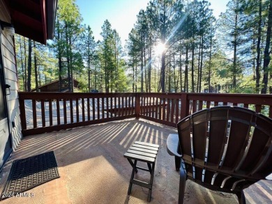 Charming, fully furnished, home located in Pinetop Lakes Country on Pinetop Lakes Country Club in Arizona - for sale on GolfHomes.com, golf home, golf lot
