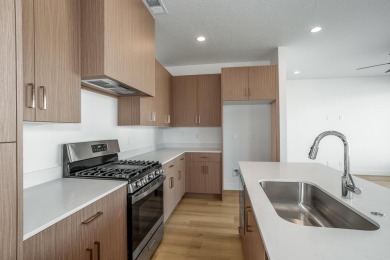 LIMITED-TIME OFFER - Take advantage of a $15,000 buyer incentive on Sunbrook Golf Course in Utah - for sale on GolfHomes.com, golf home, golf lot