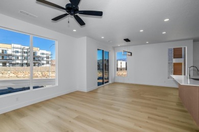 LIMITED-TIME OFFER - Take advantage of a $15,000 buyer incentive on Sunbrook Golf Course in Utah - for sale on GolfHomes.com, golf home, golf lot