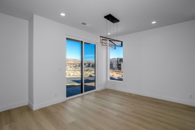 LIMITED-TIME OFFER - Take advantage of a $15,000 buyer incentive on Sunbrook Golf Course in Utah - for sale on GolfHomes.com, golf home, golf lot