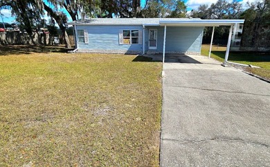 FURNISHED TURN KEY, OPEN BACKYARD Florida 2 bedroom 2 bath home on Zephyrhills Municipal Golf Course in Florida - for sale on GolfHomes.com, golf home, golf lot