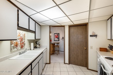 Featuring neutral color tones and upgraded carpeting, new on Sun City-Willow Creek / Willow Brook  in Arizona - for sale on GolfHomes.com, golf home, golf lot