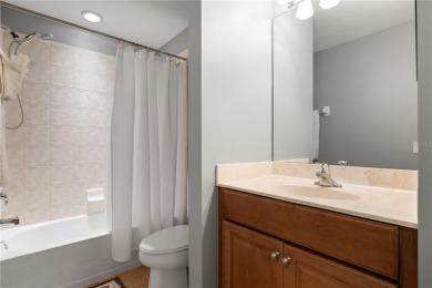 SELLER MOTIVATED. Turnkey charming 2-Bed, 2-Bath Condo in on Colonial Country Club in Florida - for sale on GolfHomes.com, golf home, golf lot