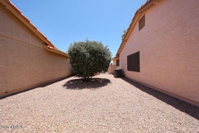 Very Bright Quaint 2BR, 2BA Valencia model in the active adult on Ironwood Golf Club in Arizona - for sale on GolfHomes.com, golf home, golf lot