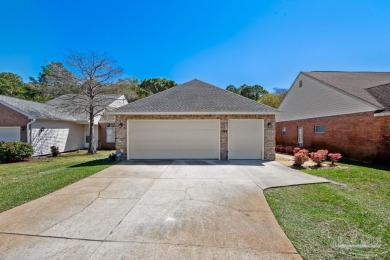 The cutest 3 bedroom 2 bath brick home with a screened in porch on Tiger Point Golf and Country Club in Florida - for sale on GolfHomes.com, golf home, golf lot