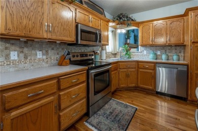 Welcome to this beautifully maintained 4-bedroom, 2.5-bath home on Paradise Pointe Golf Complex in Missouri - for sale on GolfHomes.com, golf home, golf lot
