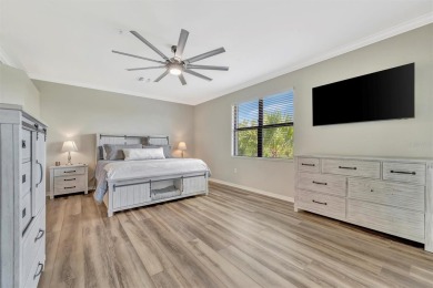 Welcome to Paradise! With 3 bedrooms, 2 baths, and a 2.5 car on Lakewood National Golf Club in Florida - for sale on GolfHomes.com, golf home, golf lot