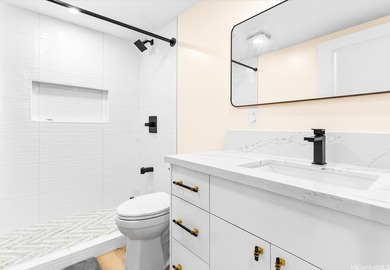 Move-in ready! This beautifully renovated 3-bedroom, 2-bathroom on Pearl Country Club in Hawaii - for sale on GolfHomes.com, golf home, golf lot