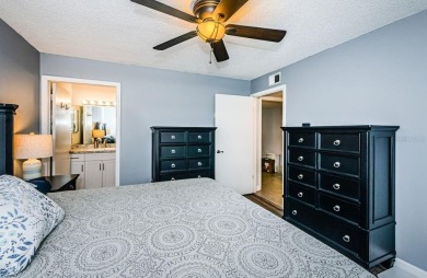 NEW HURRICANE WINDOWS  SLIDING DOOR on this unit!!! Discover the on Hunters Green Country Club in Florida - for sale on GolfHomes.com, golf home, golf lot