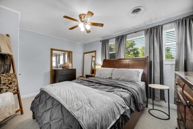 An absolutely perfect house waiting for its new owner!! Two on Calumet Country Club in Illinois - for sale on GolfHomes.com, golf home, golf lot