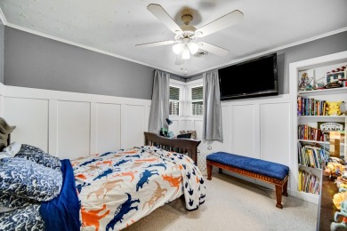 An absolutely perfect house waiting for its new owner!! Two on Calumet Country Club in Illinois - for sale on GolfHomes.com, golf home, golf lot