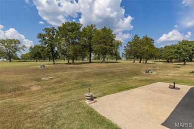 Lovely, Spacious Condo with 2 Bedroom 2 Bath with over 1800 sq on Terre Du Lac Golf and Country Club in Missouri - for sale on GolfHomes.com, golf home, golf lot