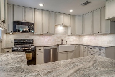 Cute, clean and well maintained - this Benbrook cottage offers a on Pecan Valley Municipal Golf Course in Texas - for sale on GolfHomes.com, golf home, golf lot