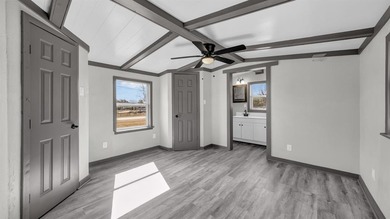 This home has been rehabbed THE RIGHT WAY! Owner has completely on Horseshoe Bend Country Club in Texas - for sale on GolfHomes.com, golf home, golf lot