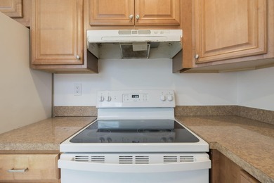 Second-floor 2 bed / 2 bath condo with garden views in the on Kings Point Golf -Flanders Way in Florida - for sale on GolfHomes.com, golf home, golf lot