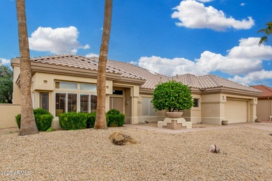 Beautiful Cottonwood model offering 2,164 sq ft with 2 bedrooms on Trail Ridge Golf Course in Arizona - for sale on GolfHomes.com, golf home, golf lot