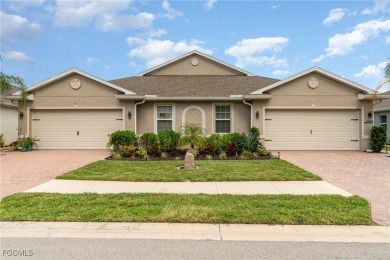 ENJOY THE MANY BENEFITS OF OWNING A VILLA IN THE MAGNOLIA on Herons Glen Golf and Country Club in Florida - for sale on GolfHomes.com, golf home, golf lot