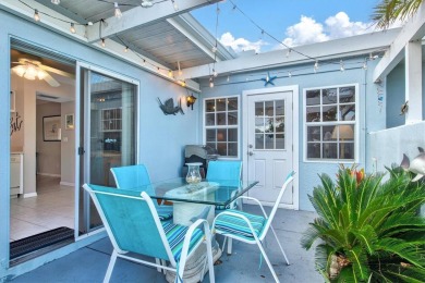 This charming 2-bedroom, 2-bathroom villa is ideally located in on Plantation Golf and Country Club in Florida - for sale on GolfHomes.com, golf home, golf lot