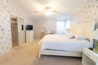 Retirement Haven in Central Florida    Welcome to your turnkey on Southern Dunes Golf and Country Club in Florida - for sale on GolfHomes.com, golf home, golf lot